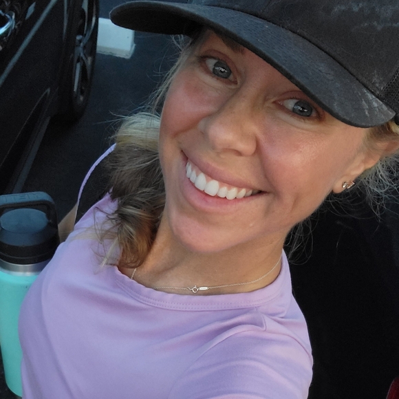 Meet your Posher, Megan - Picture 1 of 1